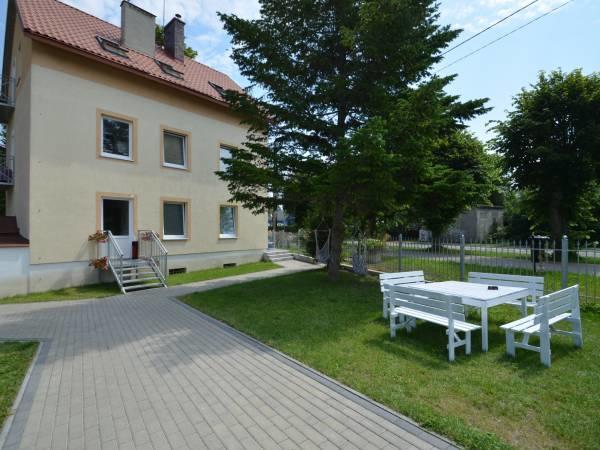 Апартаменты Willa Plaza Pokoje I Domki Z Widokiem Na Morze Дзивнув Экстерьер фото